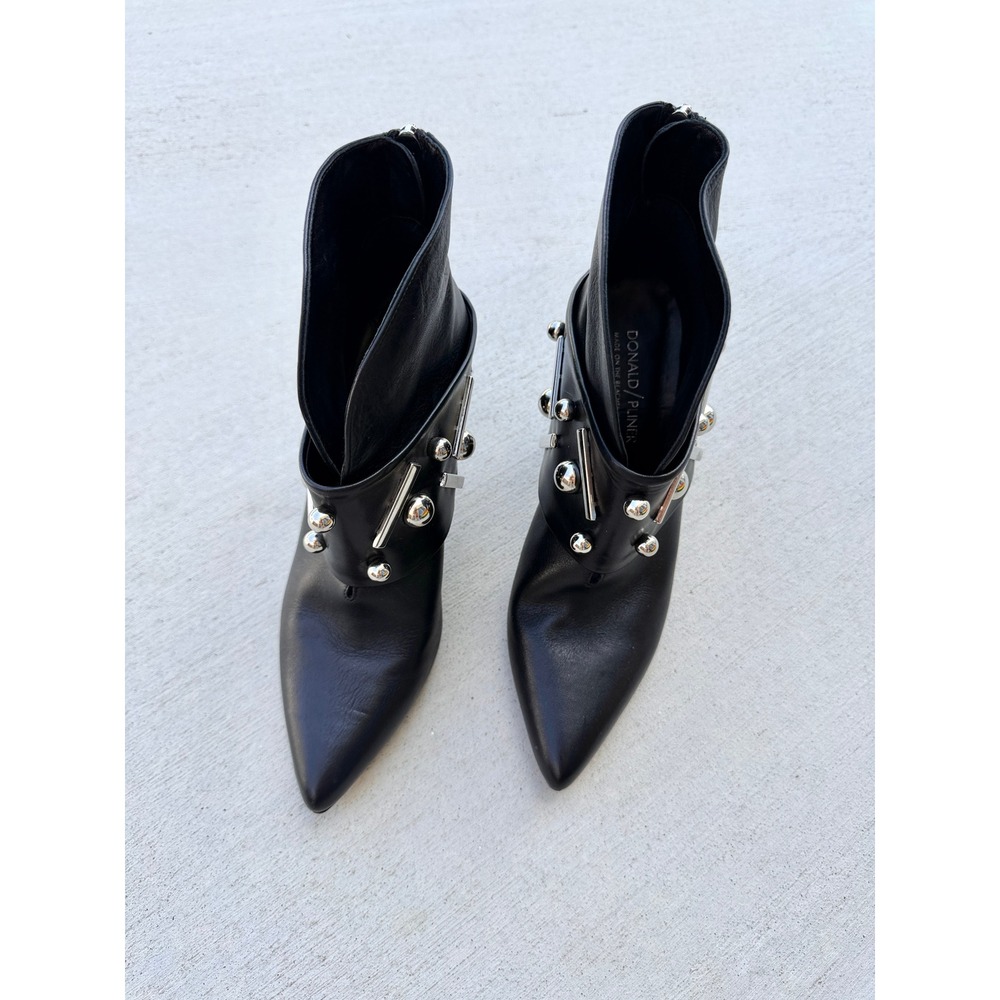 Donald J Pliner Black Leather Studded Stiletto Ankle Boots Made in Spain 7.5 - Picture 2 of 9